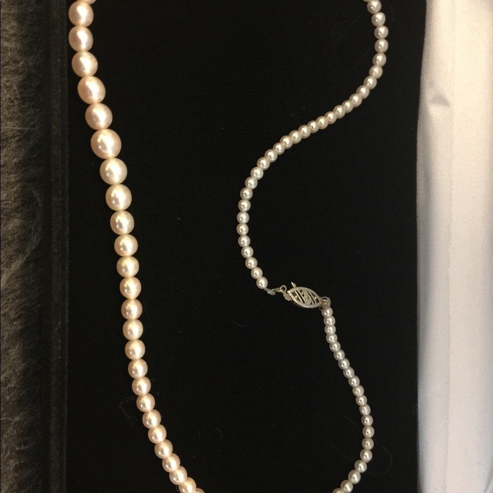 Mastoloni Cultured Pearls